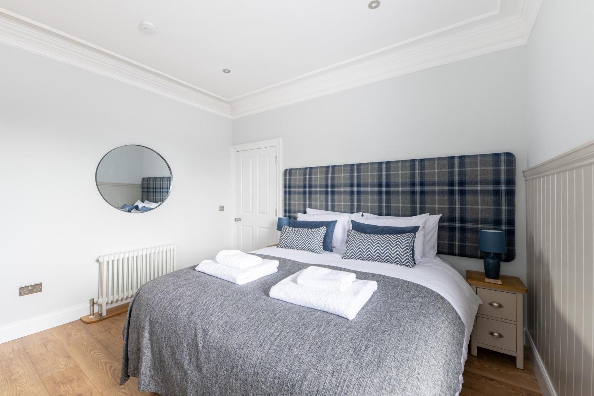 Glenmoriston Town House Apartments Inverness Esterno foto